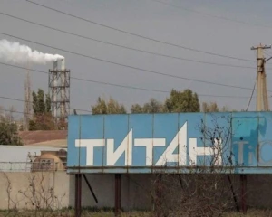 Катастрофа з пальним: в окупованому Криму через "далекобійні санкції" зупиняється транспорт