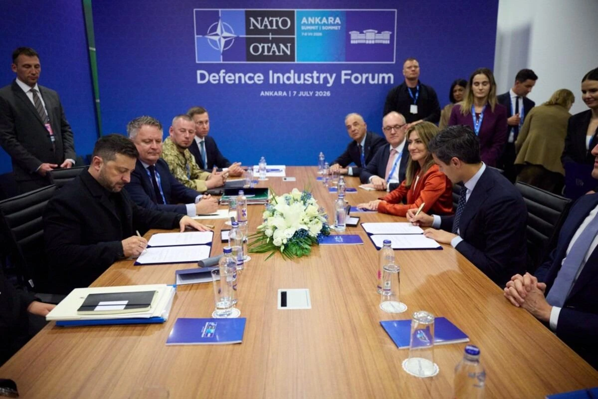 Зеленський оголосив про підписання оборонних угод з низкою країн